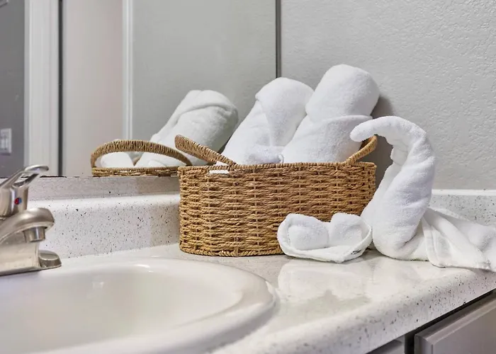 Quiet 1br By Asu, Hot Tb, Pool, King Bed, Wd * Tempe