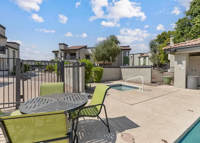 Apartment Quiet 1br By Asu, Hot Tb, Pool, King Bed, Wd *